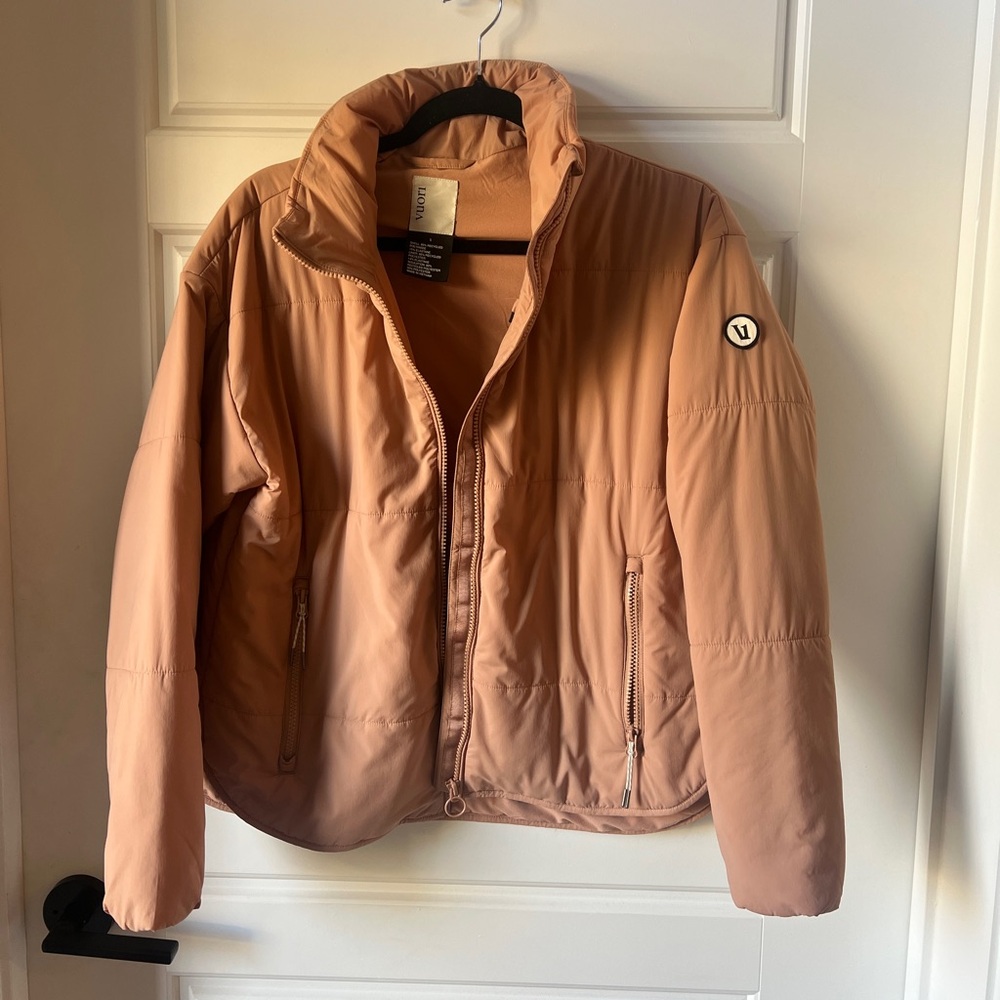 Vuori Women’s Canyon Insulated Jacket - Rose, Size Small - Picture 1 of 8